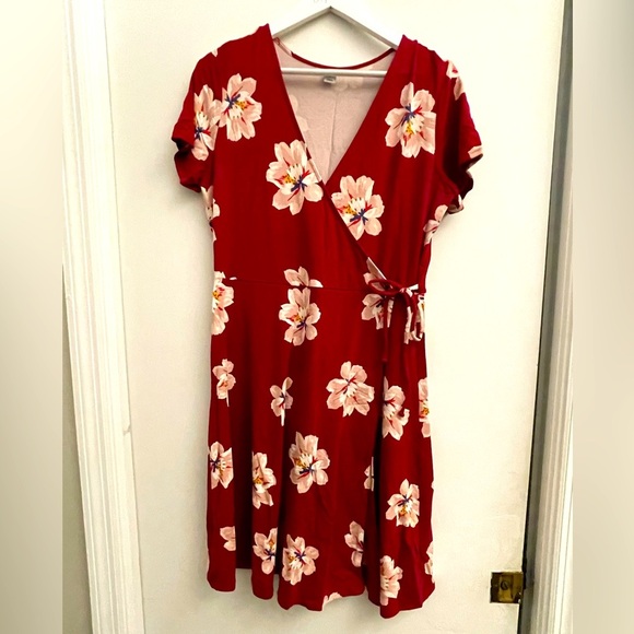 Old Navy Floral Wrap Dress - Picture 1 of 1